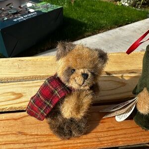 is a Boyds Bears "Benson Bushytail" plush ornament and Frazier christmas tree be